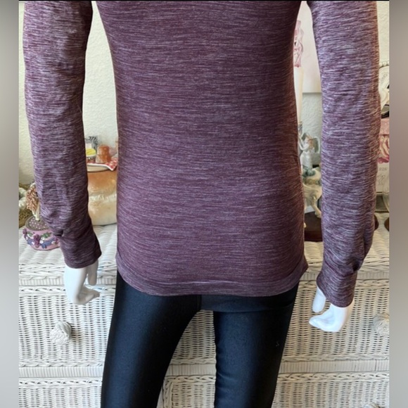 Lululemon wooly wonder turtleneck top long sleeves in dark adobe color size 6 - Picture 6 of 9
